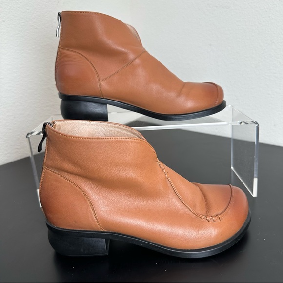 Rare HUMAND Ankle Boot Back Zip Rounded Block Heel Tan Brown Leather Woman 7.5 - Picture 4 of 11